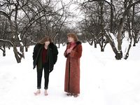 Feet - Julia A + Nastya - 2005-03-15 In public without shoes