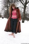 Feet - Julia A + Nastya - 2005-03-15 In public without shoes