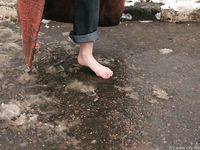 Feet - Julia A + Nastya - 2005-03-15 In public without shoes