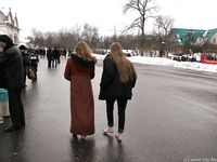 Feet - Julia A + Nastya - 2005-03-15 In public without shoes