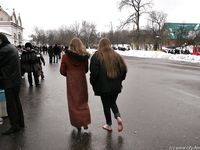 Feet - Julia A + Nastya - 2005-03-15 In public without shoes