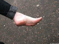 Feet - Julia A + Nastya - 2005-03-15 In public without shoes