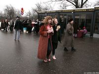 Feet - Julia A + Nastya - 2005-03-15 In public without shoes