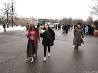 Feet - Julia A + Nastya - 2005-03-15 In public without shoes