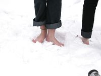 Feet - Julia A + Nastya - 2005-03-15 In public without shoes