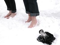 Feet - Julia A + Nastya - 2005-03-15 In public without shoes