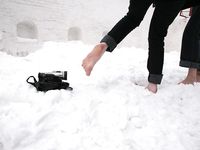 Feet - Julia A + Nastya - 2005-03-15 In public without shoes