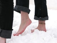 Feet - Julia A + Nastya - 2005-03-15 In public without shoes