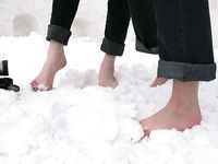 Feet - Julia A + Nastya - 2005-03-15 In public without shoes