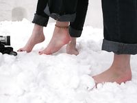 Feet - Julia A + Nastya - 2005-03-15 In public without shoes