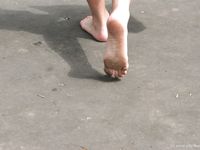 Feet - Julia A - 2006-01-22 Barefoot shopping