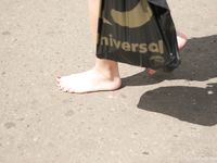 Feet - Julia A - 2006-01-22 Barefoot shopping