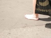 Feet - Julia A - 2006-01-22 Barefoot shopping