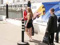 Feet - Julia A - 2006-01-22 Barefoot shopping