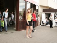 Feet - Julia A - 2006-01-22 Barefoot shopping