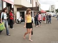 Feet - Julia A - 2006-01-22 Barefoot shopping