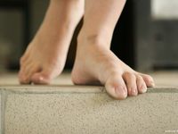 Feet - Julia A - 2007-09-18 Sexy feet in the crowded city