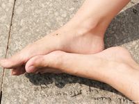 Feet - Julia A - 2007-09-18 Sexy feet in the crowded city