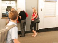 Feet - Julia A - 2009-09-30 Pretty lady