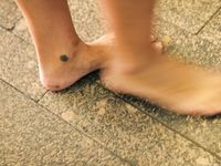 Feet - Julia A - 2009-09-30 Pretty lady