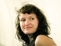 Feet - Julia C + Unknown brunette - 2012-01-08 Weekend shopping