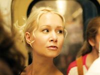 Feet - Julia C + Unknown brunette - 2012-01-08 Weekend shopping