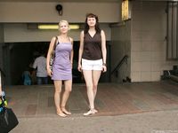 Feet - Julia C + Unknown brunette - 2012-01-08 Weekend shopping