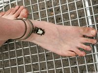 Feet - Julia C + Unknown brunette - 2012-01-08 Weekend shopping