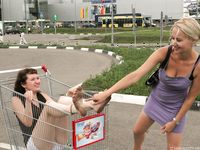 Feet - Julia C + Unknown brunette - 2012-01-08 Weekend shopping