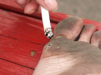 Feet - Julia C + Unknown brunette - 2012-01-08 Weekend shopping