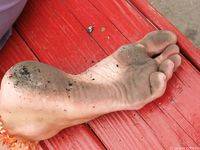 Feet - Julia C + Unknown brunette - 2012-01-08 Weekend shopping