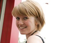 Feet - Julia D - 2011-08-04 Gloomy day