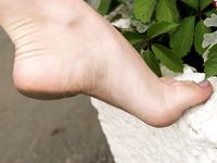 Feet - Julia D - 2011-08-04 Gloomy day