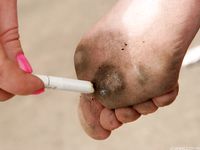 Feet - Julia D - 2011-08-04 Gloomy day