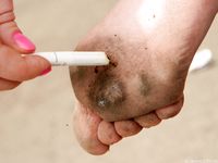 Feet - Julia D - 2011-08-04 Gloomy day