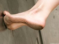 Feet - Julia D - 2011-08-04 Gloomy day