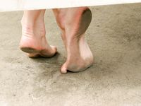 Feet - Julia D - 2011-08-04 Gloomy day