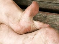 Feet - Julia D - 2011-08-04 Gloomy day