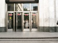 Feet - Julia E - 2011-11-28 Evening barefoot stroll