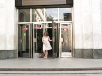 Feet - Julia E - 2011-11-28 Evening barefoot stroll