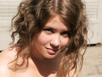 Feet - Julia E - 2011-11-28 Evening barefoot stroll