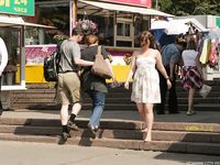 Feet - Julia E - 2011-11-28 Evening barefoot stroll
