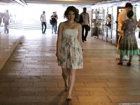 Feet - Julia E - 2011-11-28 Evening barefoot stroll