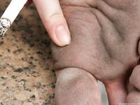 Feet - Julia E - 2011-11-28 Evening barefoot stroll