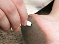 Feet - Julia E - 2011-11-28 Evening barefoot stroll