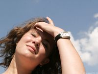 Feet - Julia E - 2011-11-28 Evening barefoot stroll