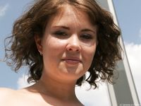 Feet - Julia E - 2011-11-28 Evening barefoot stroll