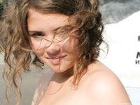 Feet - Julia E - 2011-11-28 Evening barefoot stroll