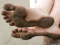 Feet - Julia E - 2011-11-28 Evening barefoot stroll