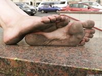 Feet - Julia E - 2011-11-28 Evening barefoot stroll